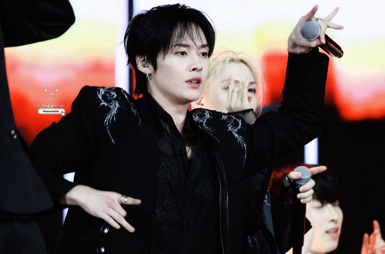 A moment captured by Lee Know (Stray Kids)'s fan