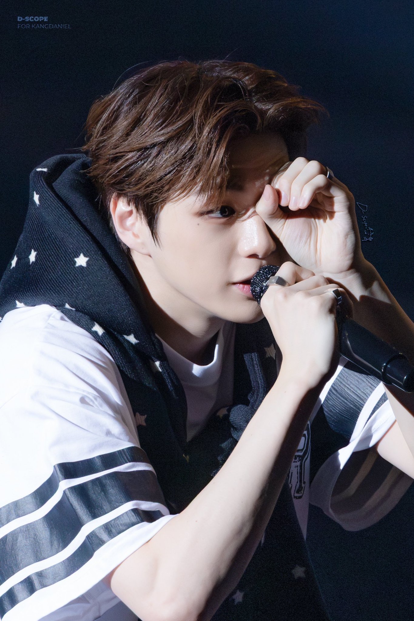 강다니엘 최근 활동샷