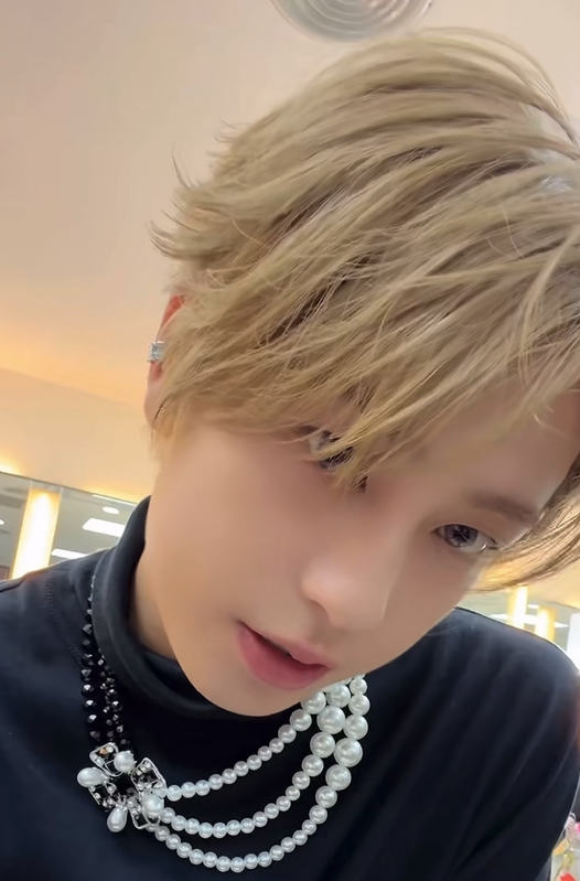 Behind-the-scenes cut of Taki (&TEAM)