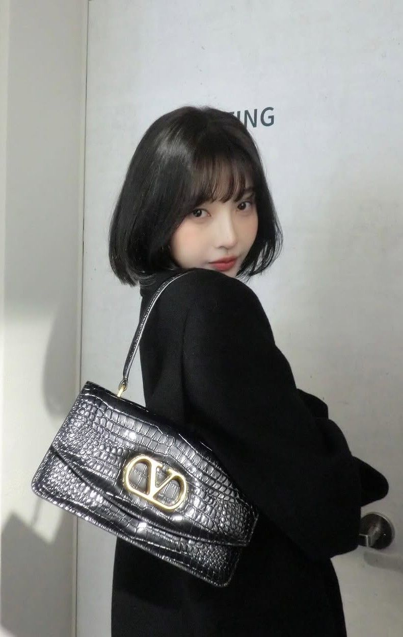 Recent activity shot of Joy (Red Velvet)