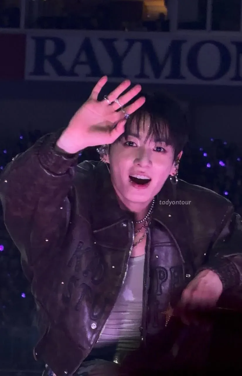 Momen yang diabadikan oleh penggemar Jungkook (BTS)