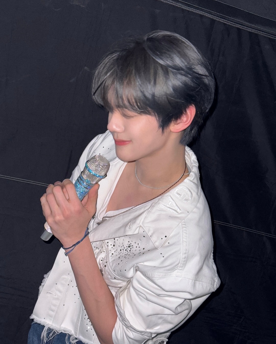 A moment captured by Kim Gyuvin (ZEROBASEONE)'s fan