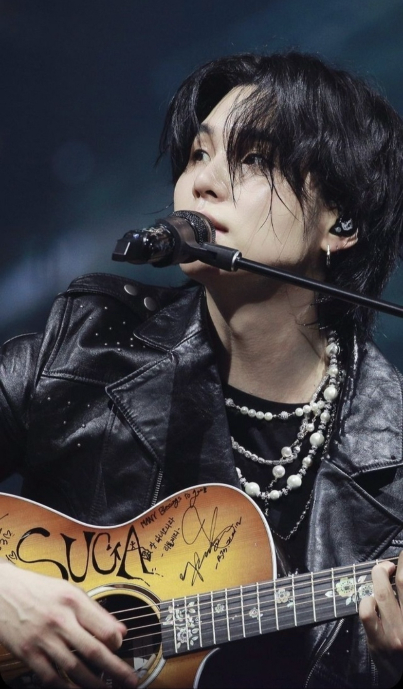 SUGA (防弹少年团)的幕后花絮