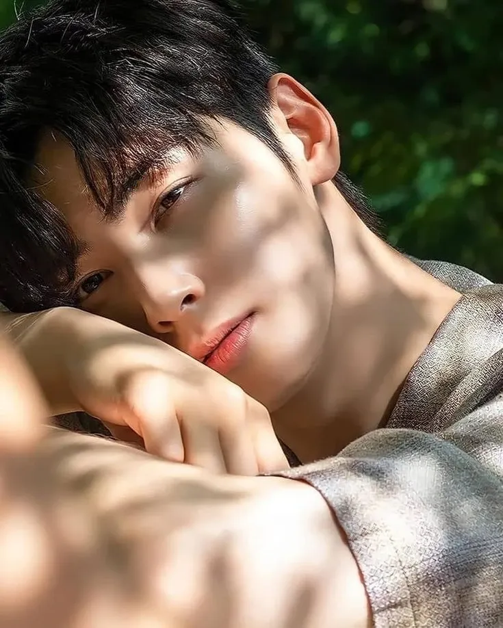 Recent activity shot of Eunwoo (ASTRO)