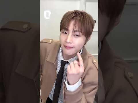 ハ・ソンウンの舞台裏ショット