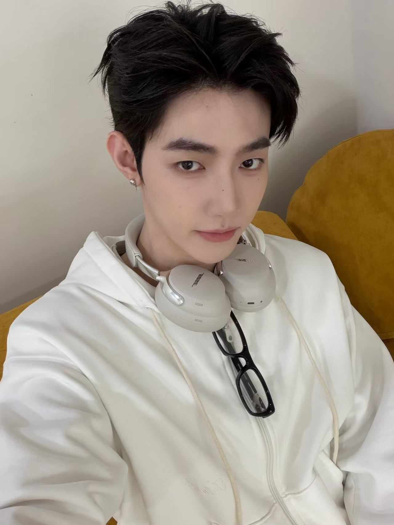 Recent activity shot of Zhang Hao (AND2BLE)