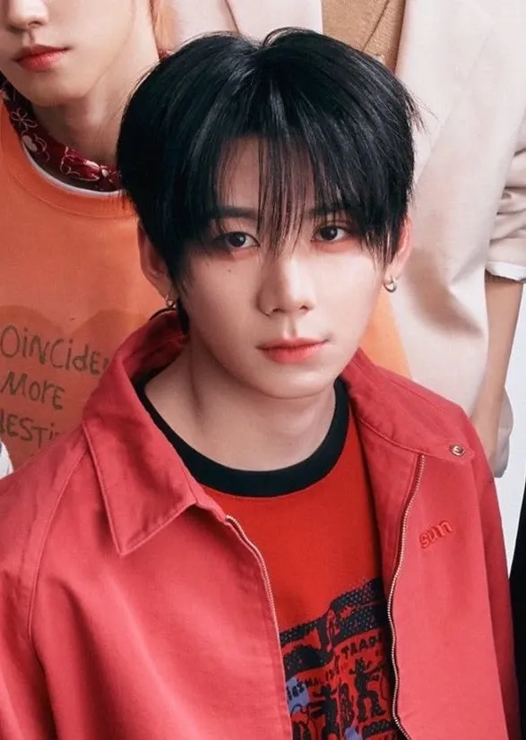 Recent activity shot of Park Han (AHOF)