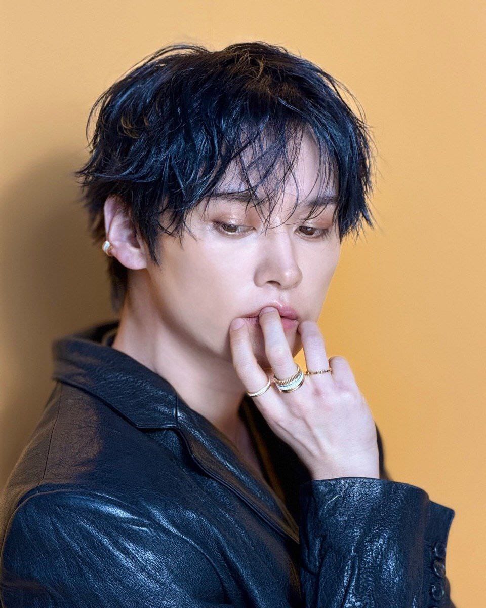 The most beloved wallpaper among Lee Know (Stray Kids)'s fans