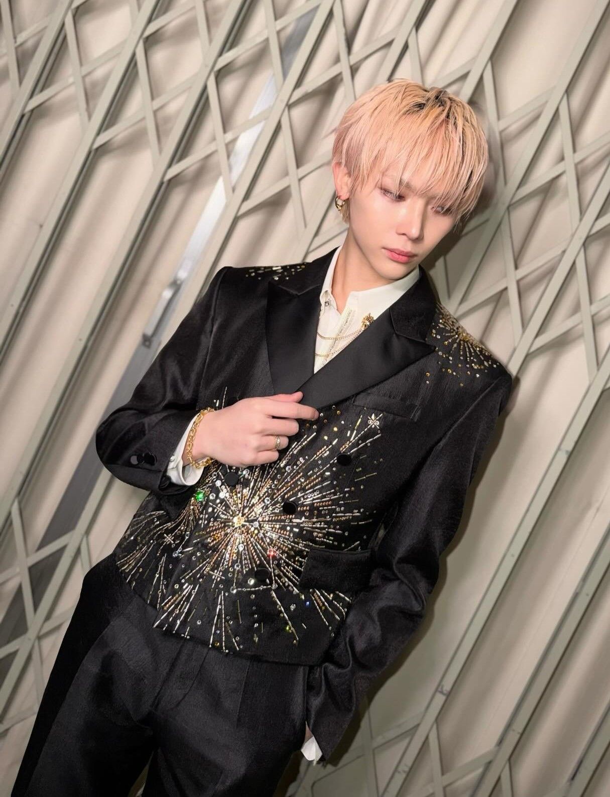 Latest photo of Nicholas (&TEAM)