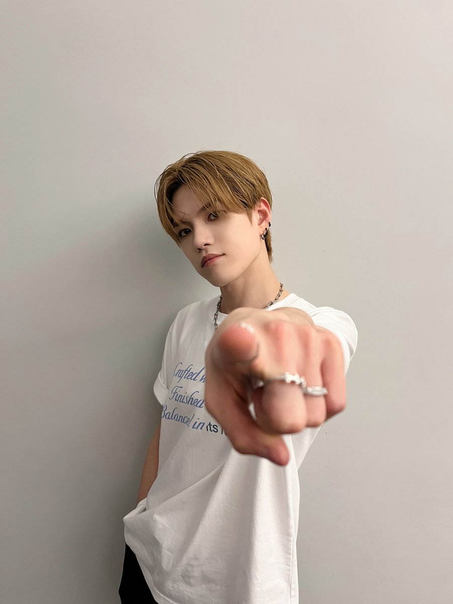 Recent activity shot of VERIVERY