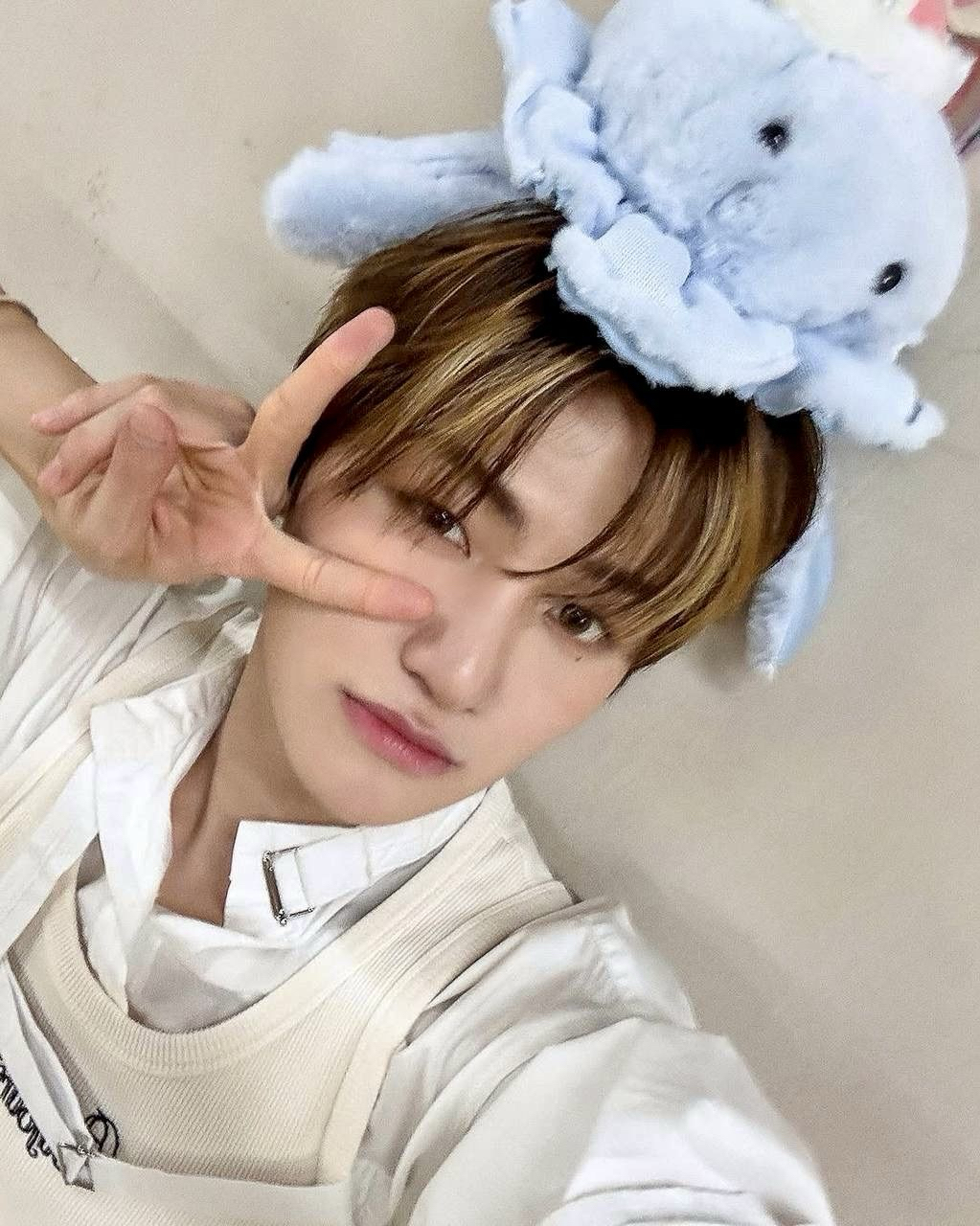 Behind-the-scenes cut of Jihoon (TWS)
