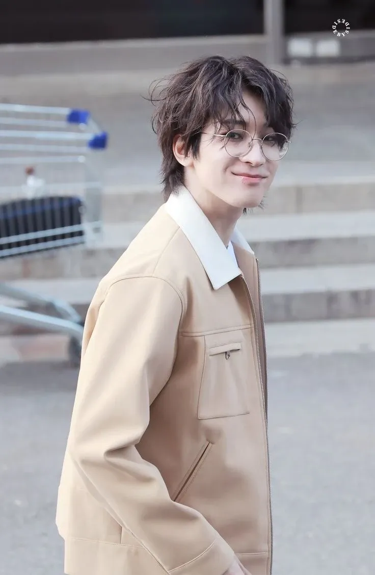 Recent activity shot of Wonwoo (SEVENTEEN)