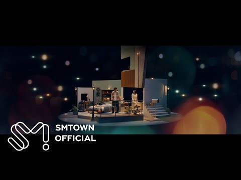 Momen yang diabadikan oleh penggemar Chanyeol (EXO)