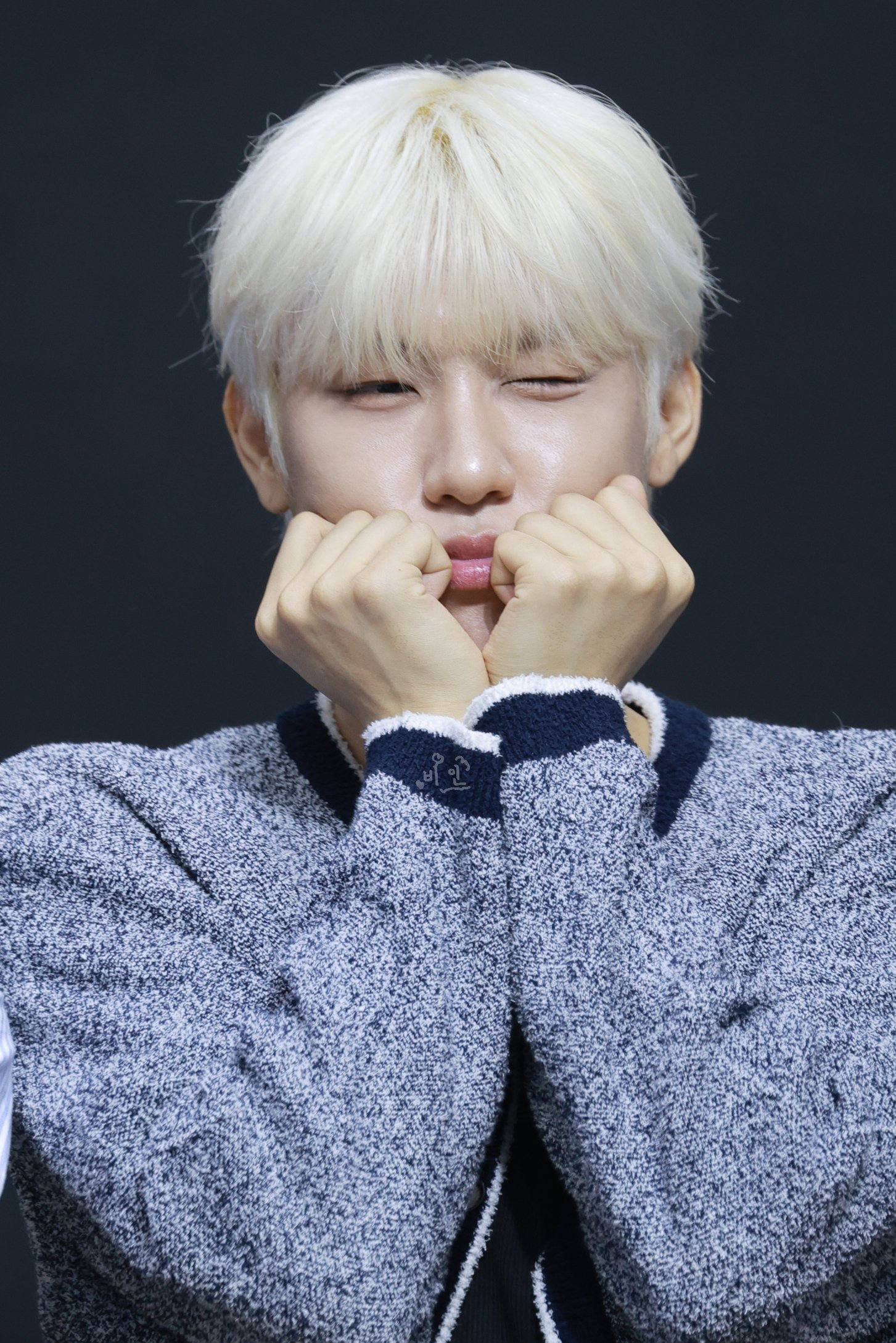 朴佑镇 (AB6IX)粉丝拍下的瞬间