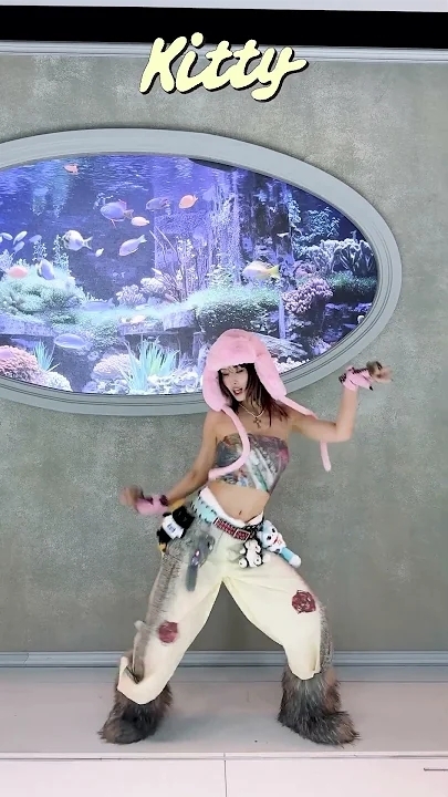 モモ (TWICE)の最近の活動写真