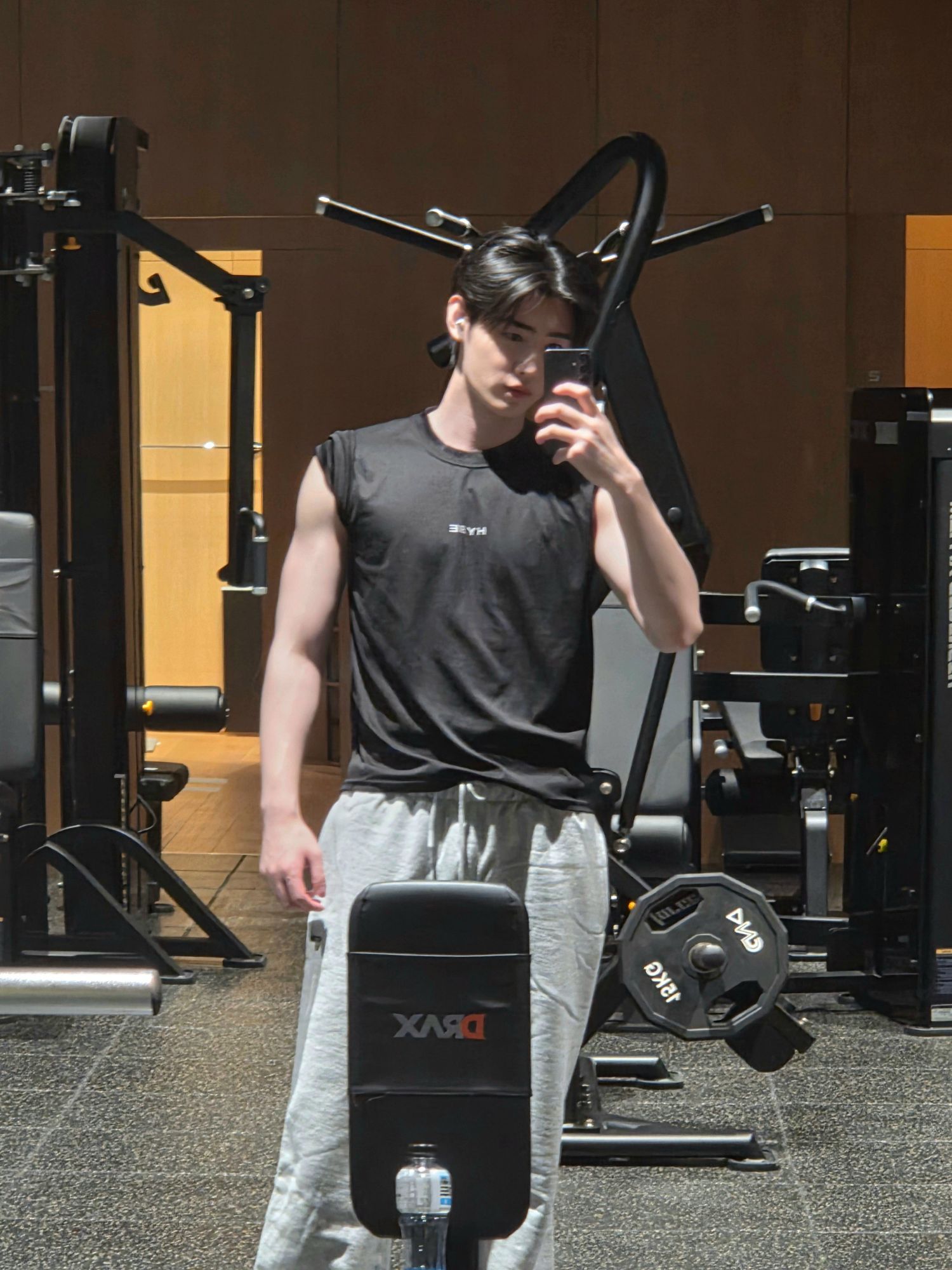 Behind-the-scenes cut of Sunghoon (ENHYPEN)