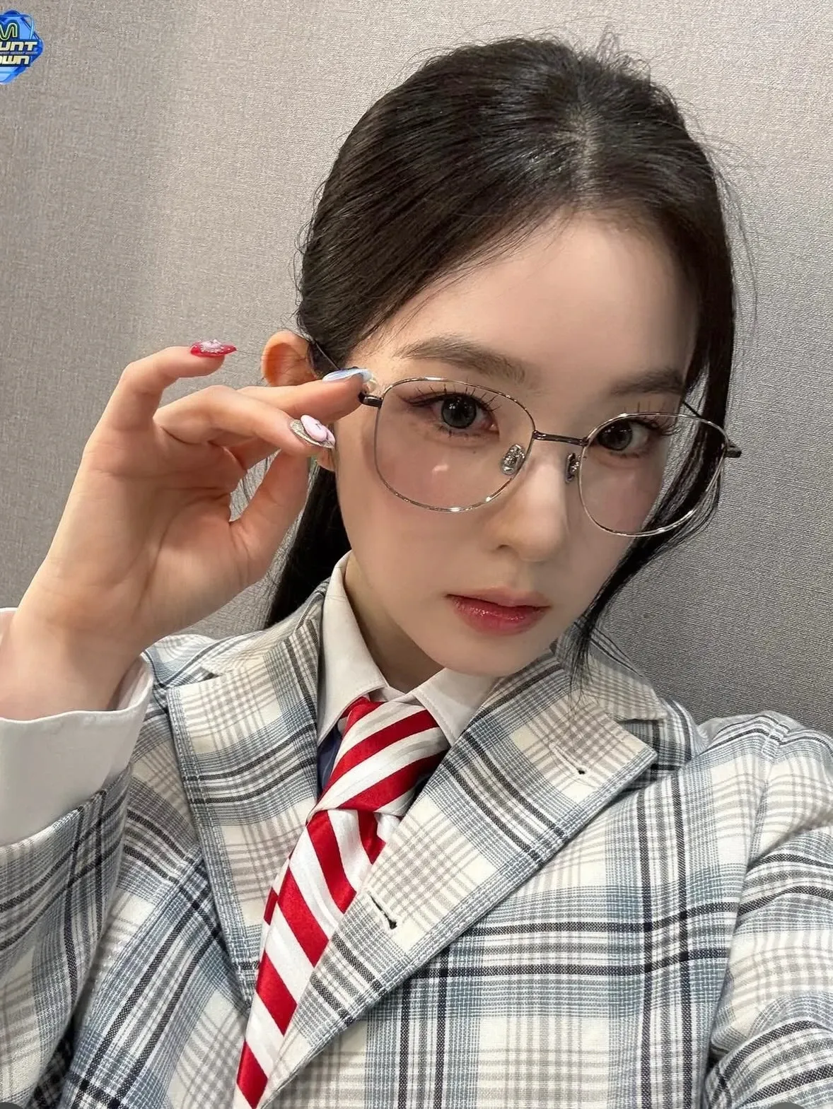 Behind-the-scenes cut of Irene (Red Velvet)