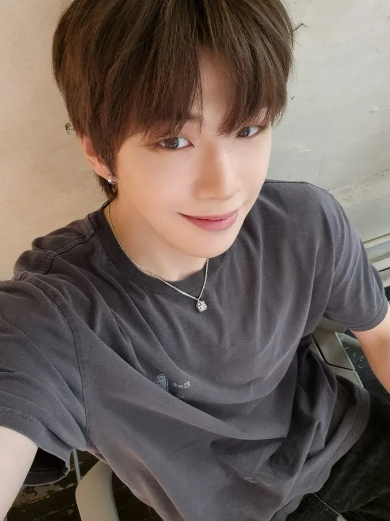 A moment captured by Kang Daniel's fan