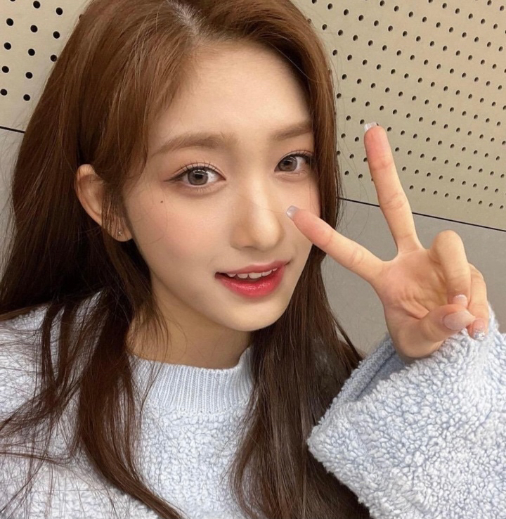Latest photo of Leeseo (IVE)