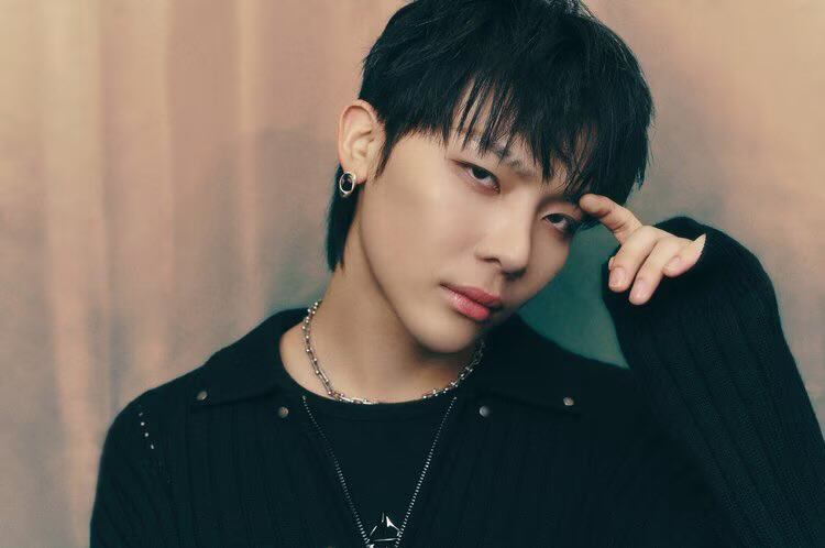 A moment captured by Nicholas (&TEAM)'s fan