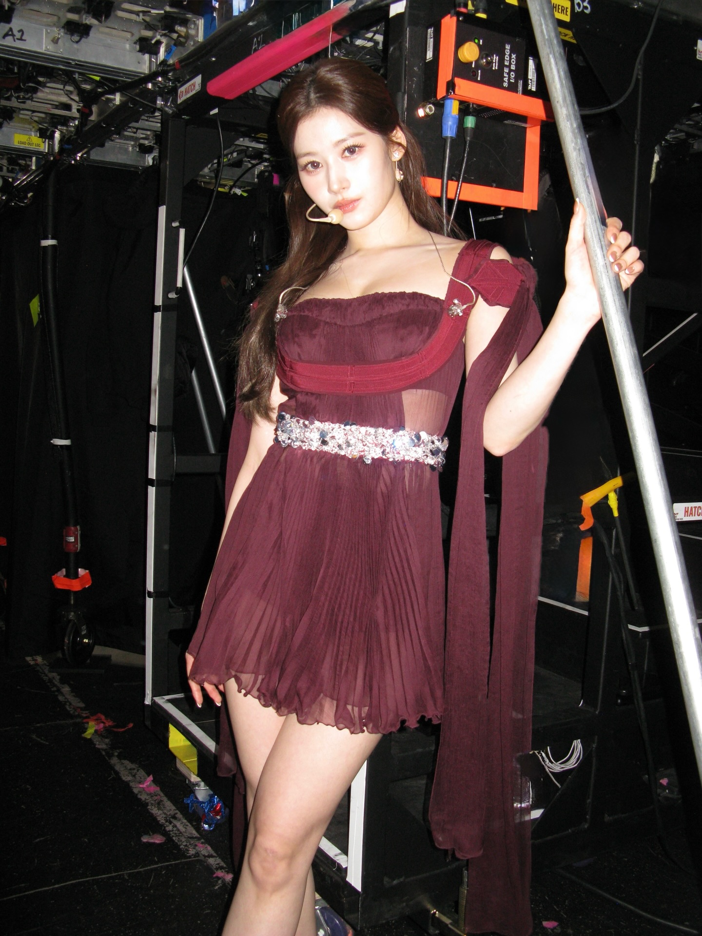 사나 (TWICE)의 비하인드 컷