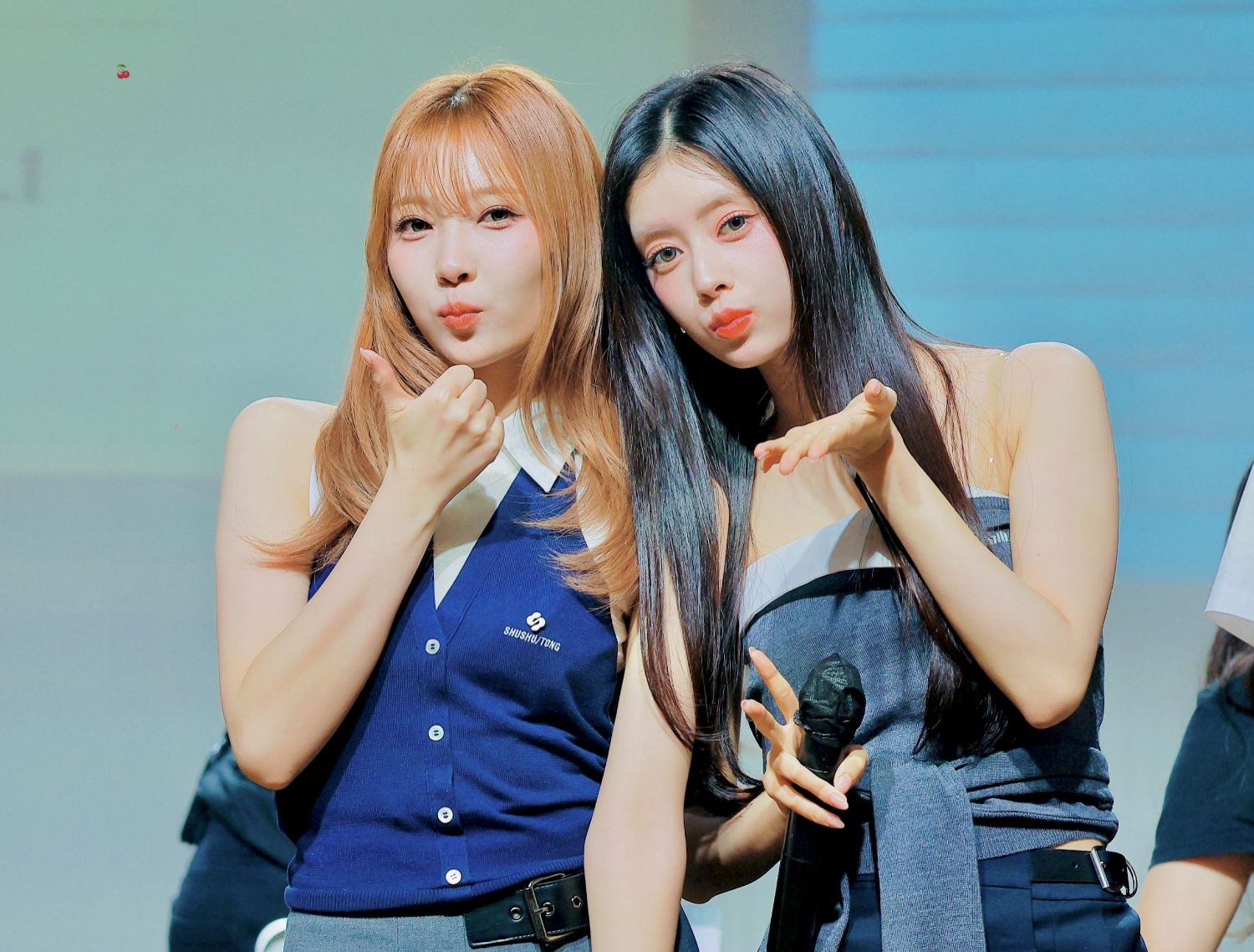 Behind-the-scenes cut of Mayuka (NiziU)