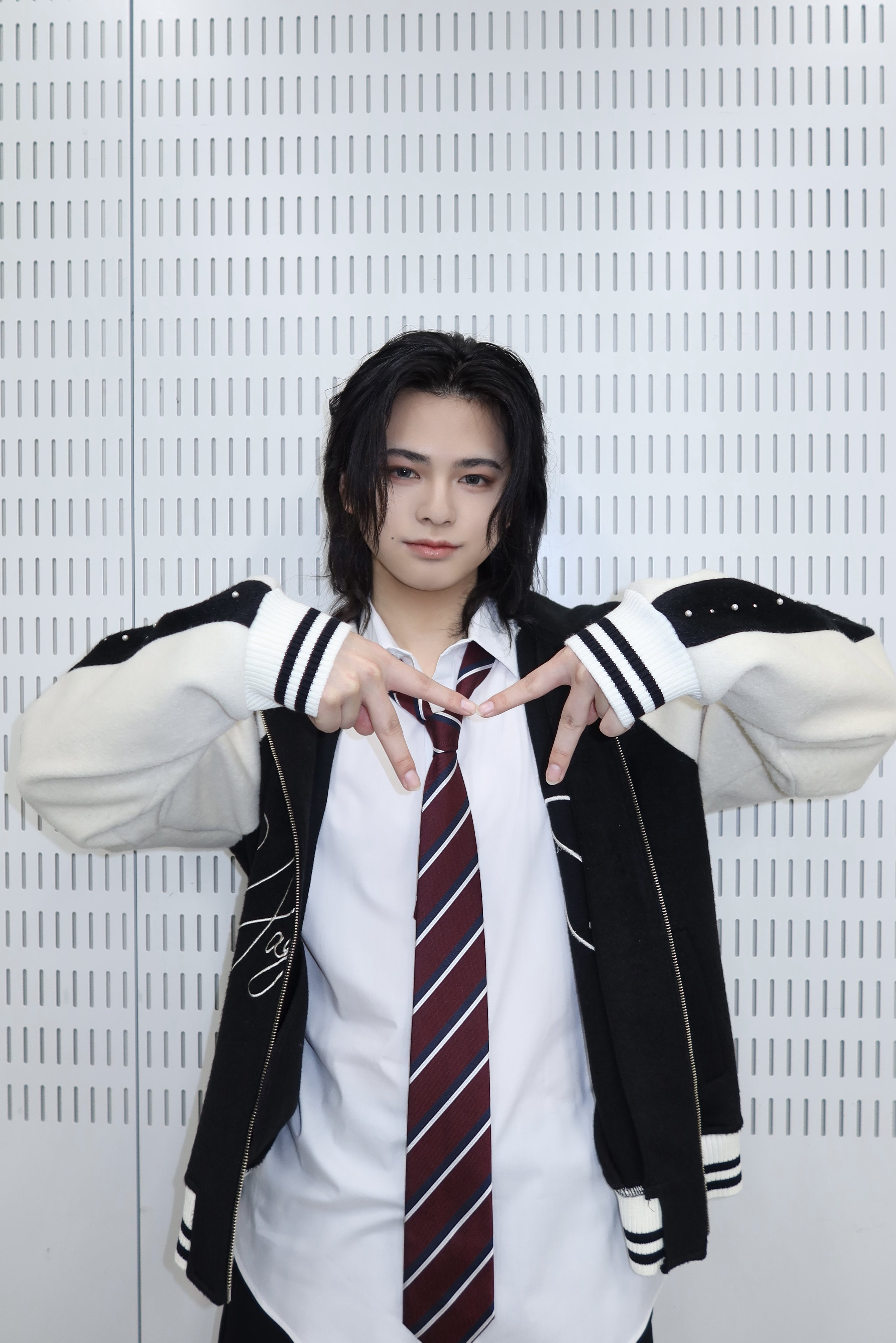 Behind-the-scenes cut of Matsuda Jin (INI)