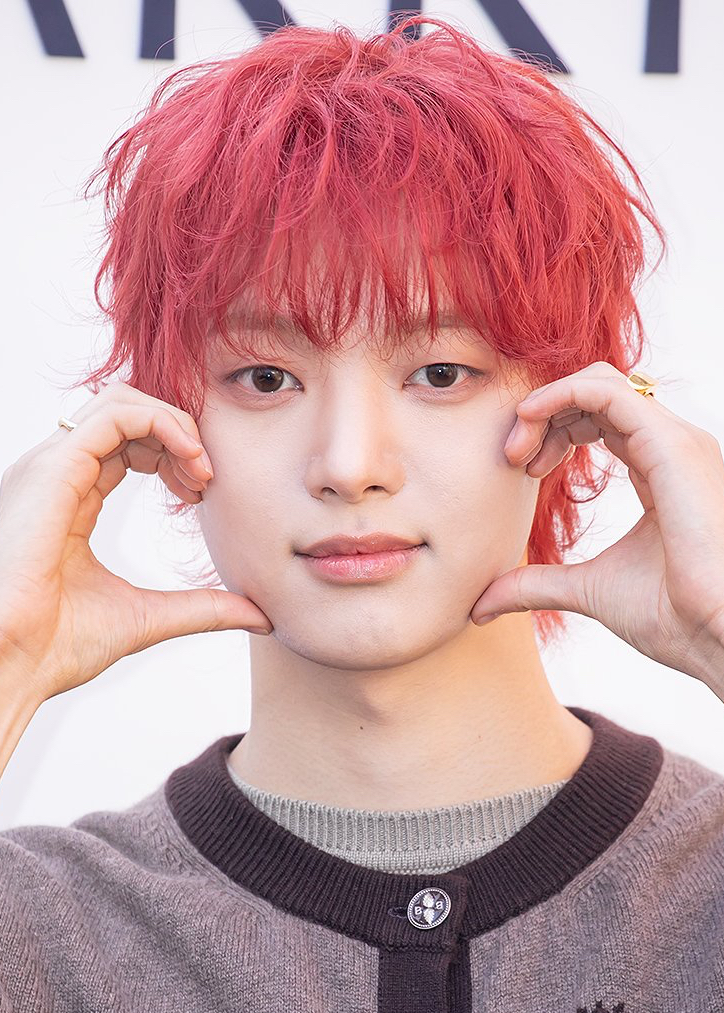 Behind-the-scenes cut of EJ (&TEAM)