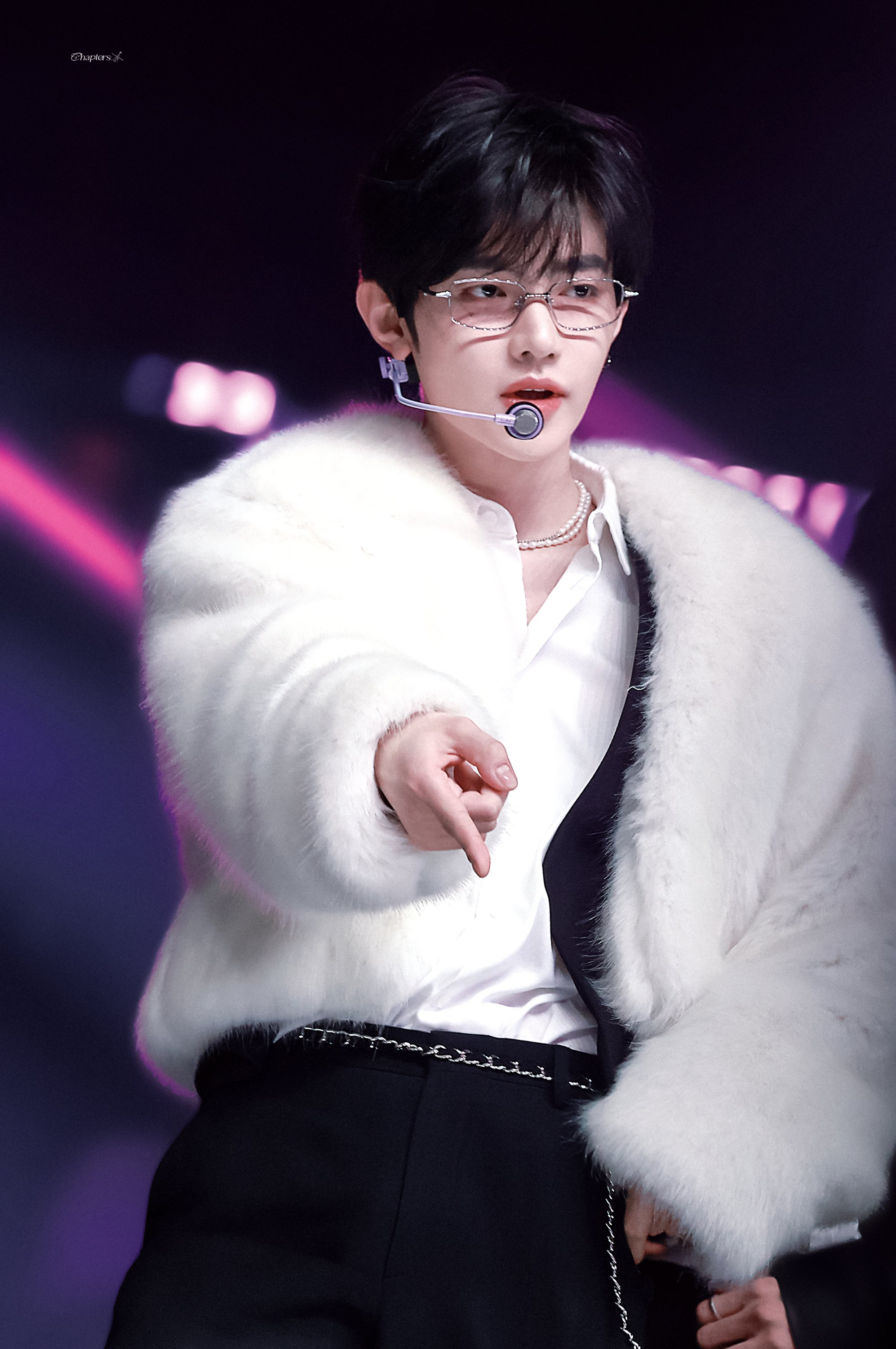 Behind-the-scenes cut of Zhang Hao (ZEROBASEONE)