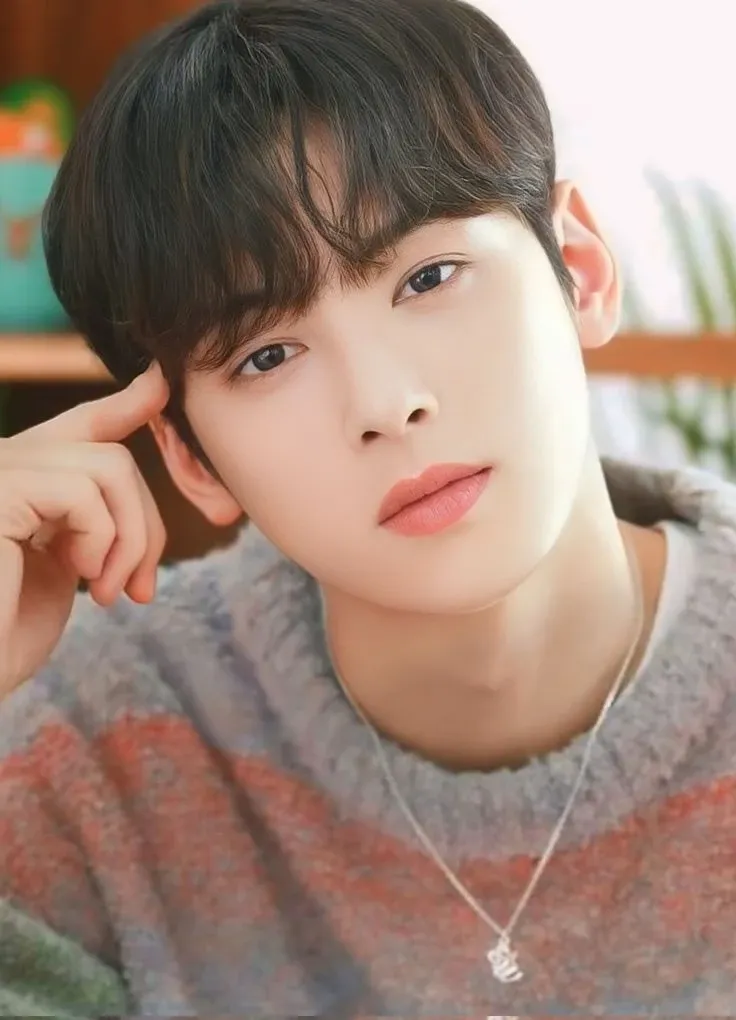 Recent activity shot of Eunwoo (ASTRO)