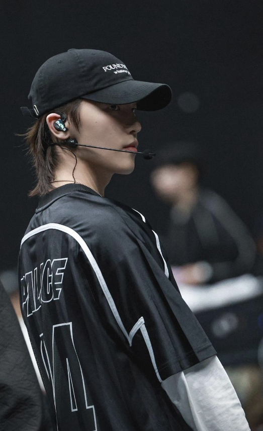 A moment captured by Dino (SEVENTEEN)'s fan