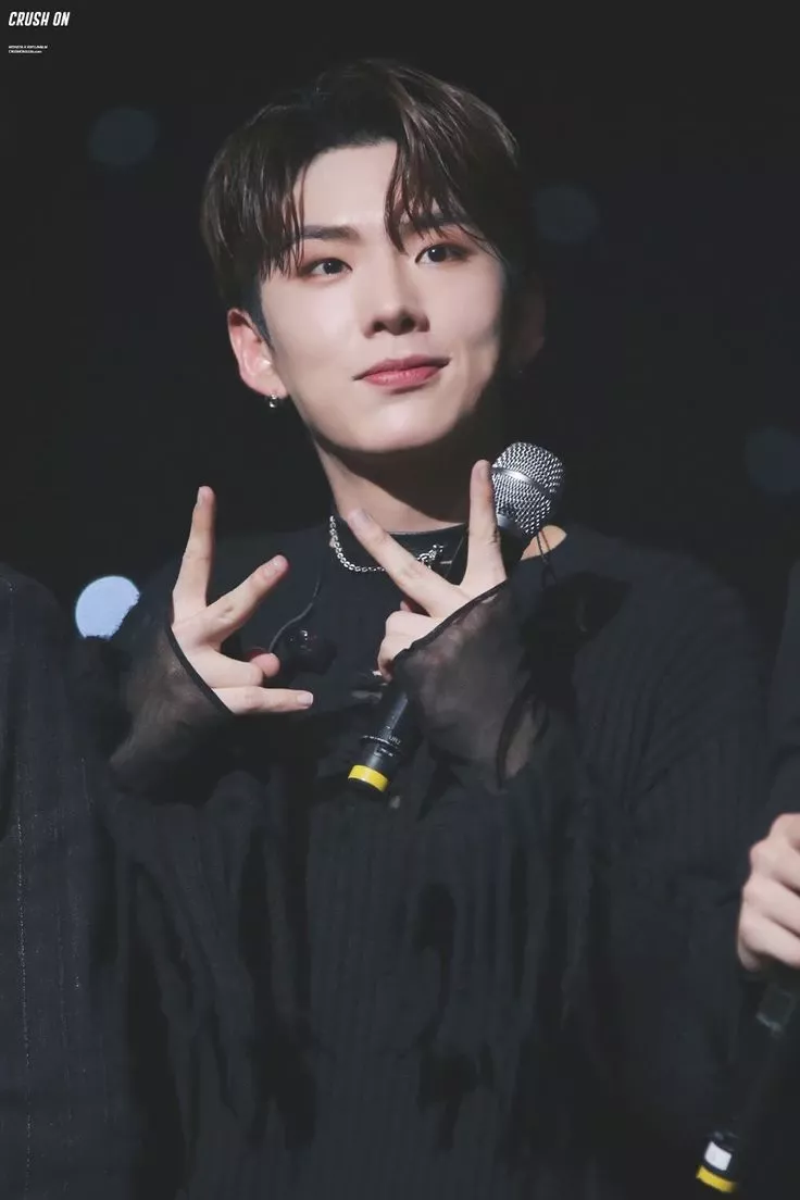 A moment captured by Kihyun (MONSTA X)'s fan