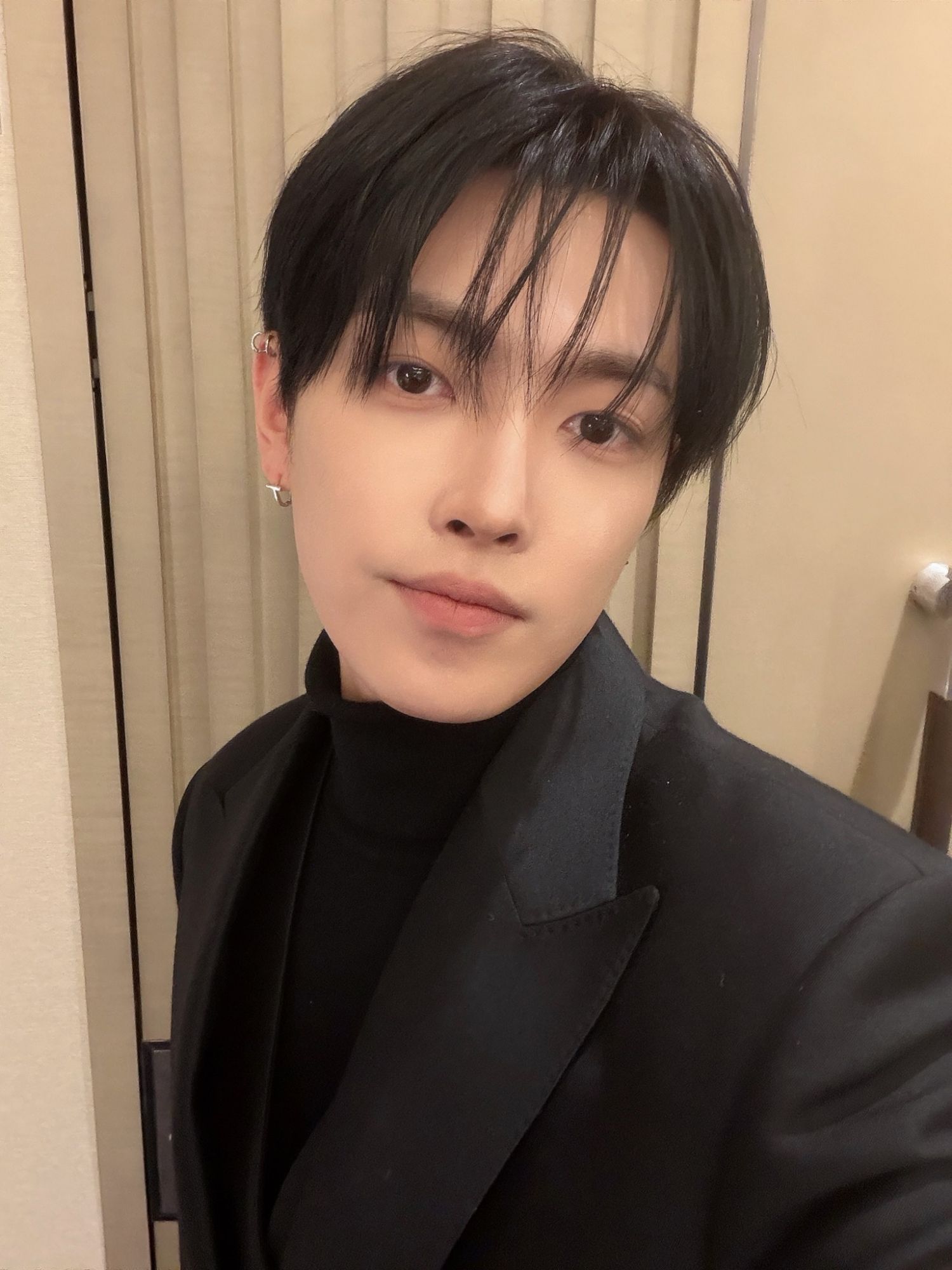 Behind-the-scenes cut of Hongjoong (ATEEZ)