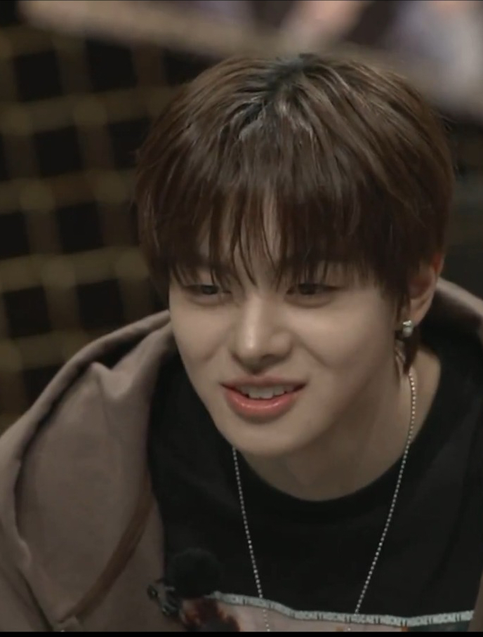 Behind-the-scenes cut of Lee Leo (ALPHA DRIVE ONE)