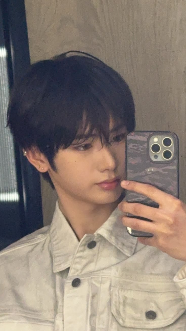 Today's most popular wallpaper in the Zhou Anxin (ALPHA DRIVE ONE) community