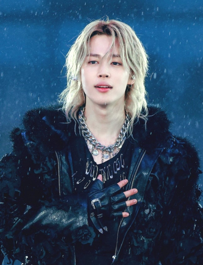 Foto aktivitas terbaru Jimin (BTS)