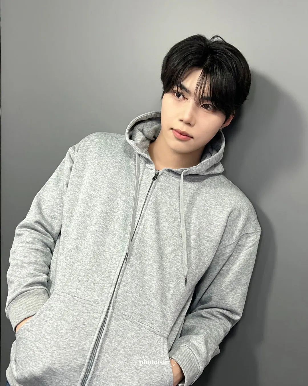 朴乾旭 (ZEROBASEONE)的最新活動照片