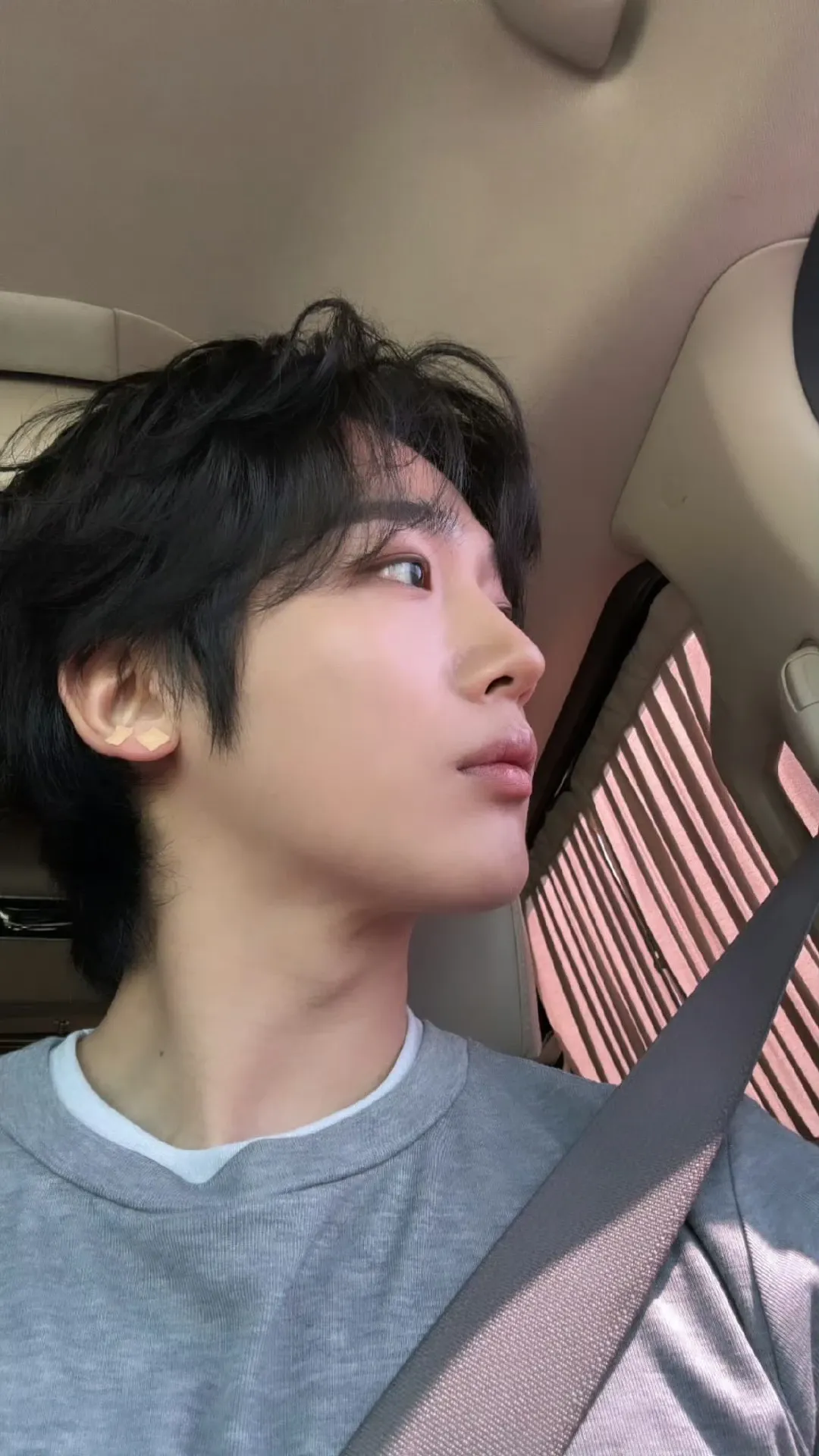 Behind-the-scenes cut of Kim Yohan (WEi)