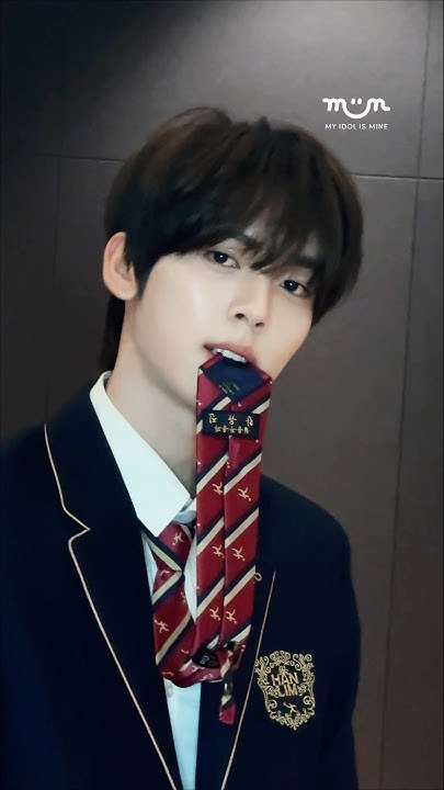 Recent activity shot of Han Yujin (ZEROBASEONE)