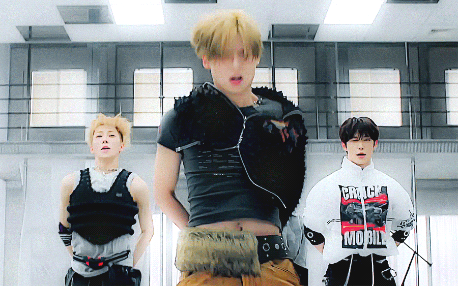 A moment captured by Lee Sangwon (ALPHA DRIVE ONE)'s fan