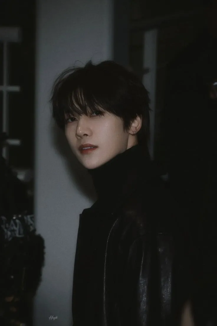 Recent activity shot of Seok Matthew (ZEROBASEONE)