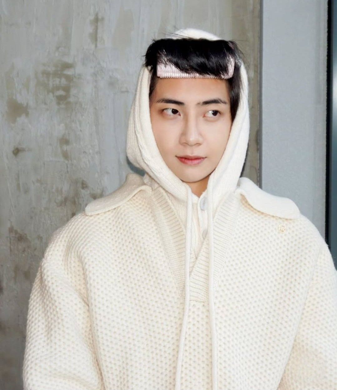 A moment captured by Lee Jinhyuk's fan