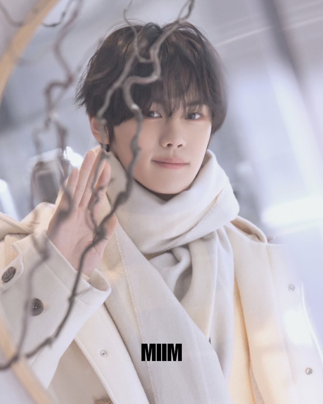 A moment captured by Kim Gyuvin (ZEROBASEONE)'s fan