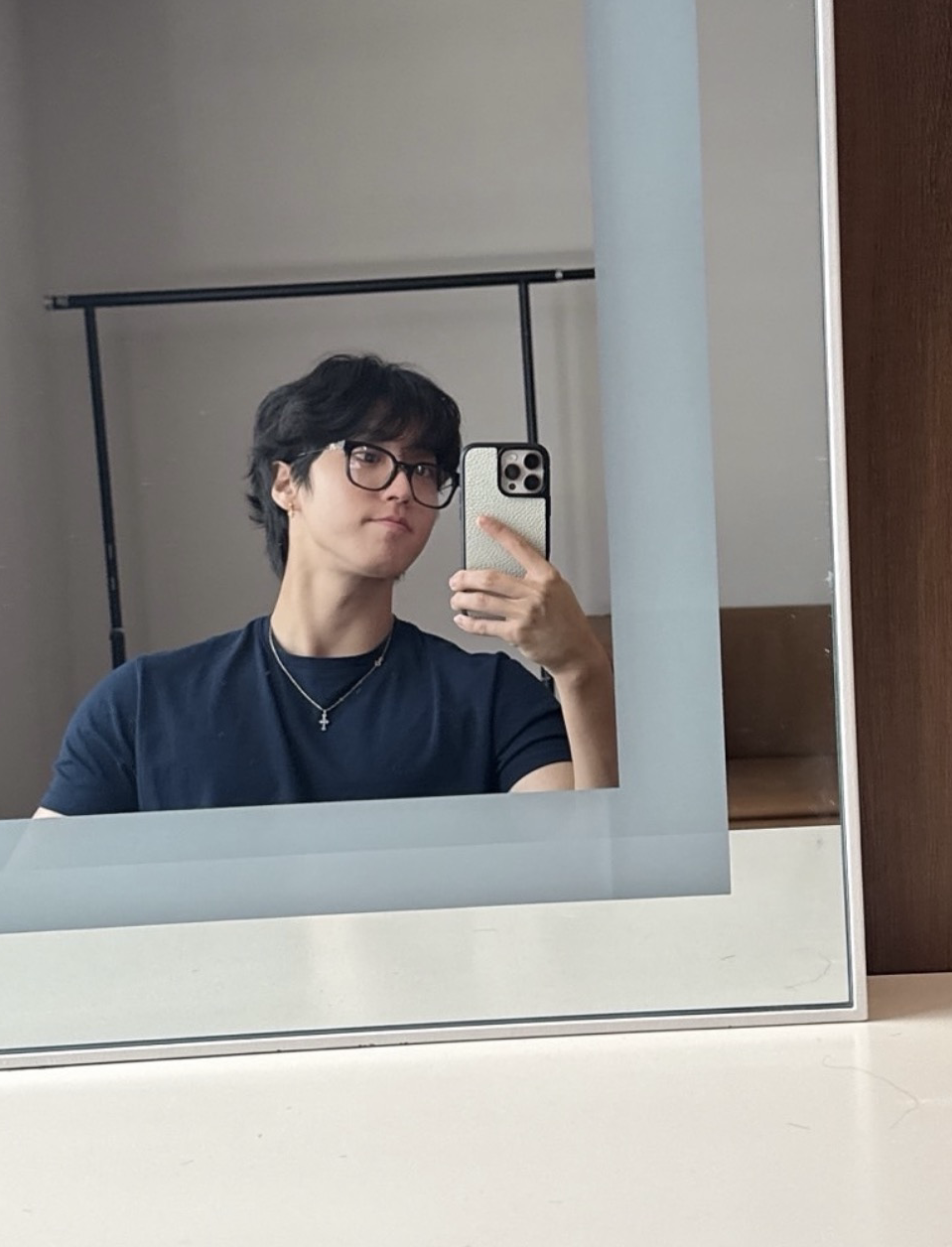 Latest photo of HAN (Stray Kids)