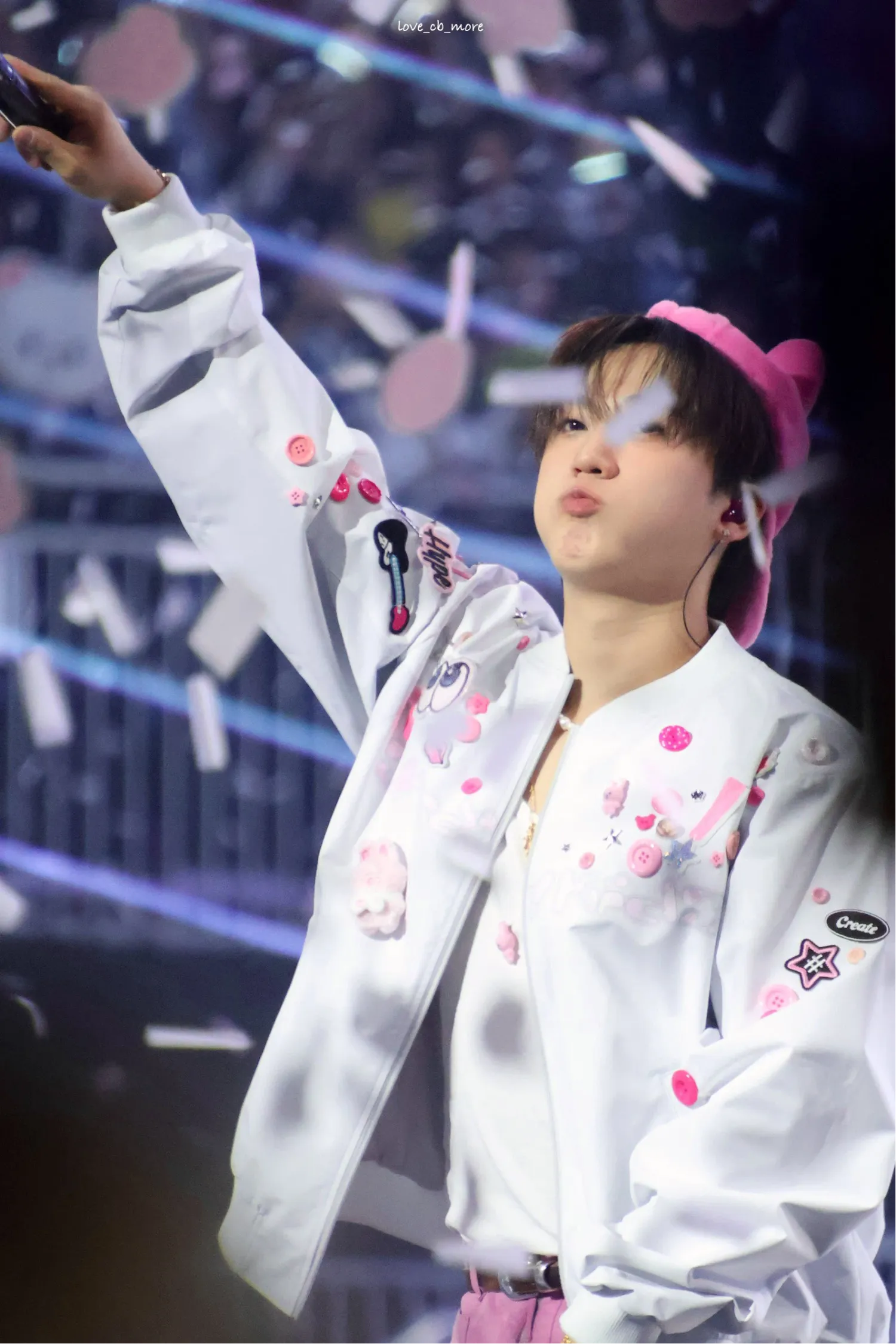 Behind-the-scenes cut of Changbin (Stray Kids)