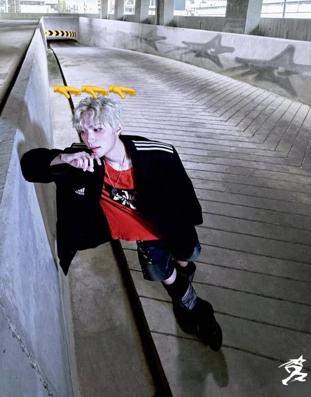 Latest photo of Lee Junhyuk (POLARIX)