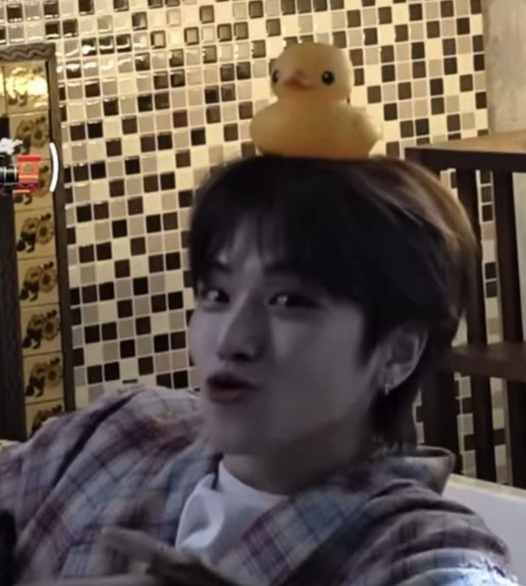 Momen yang diabadikan oleh penggemar Riwoo (BOYNEXTDOOR)