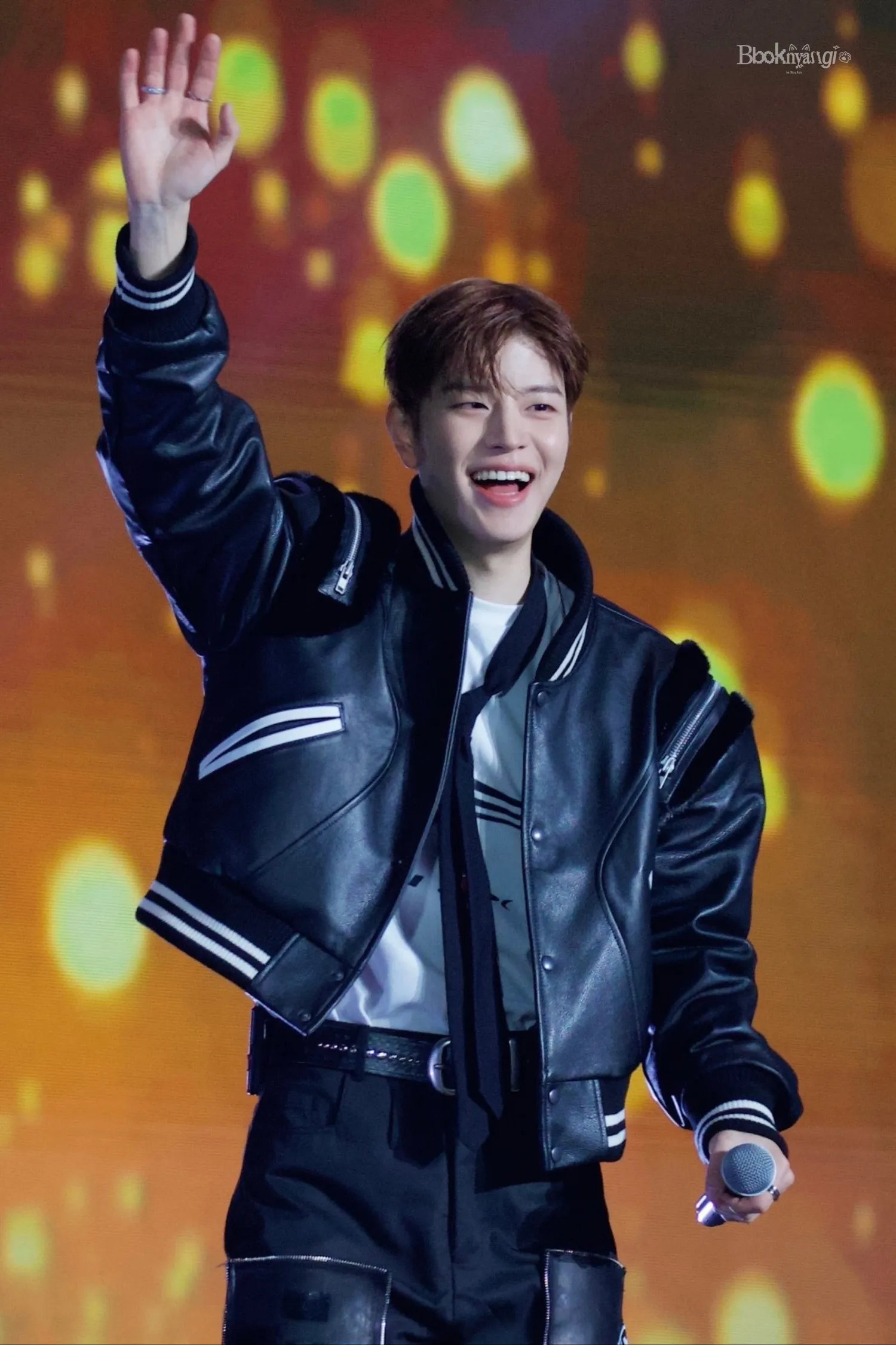 Latest photo of Seungmin (Stray Kids)