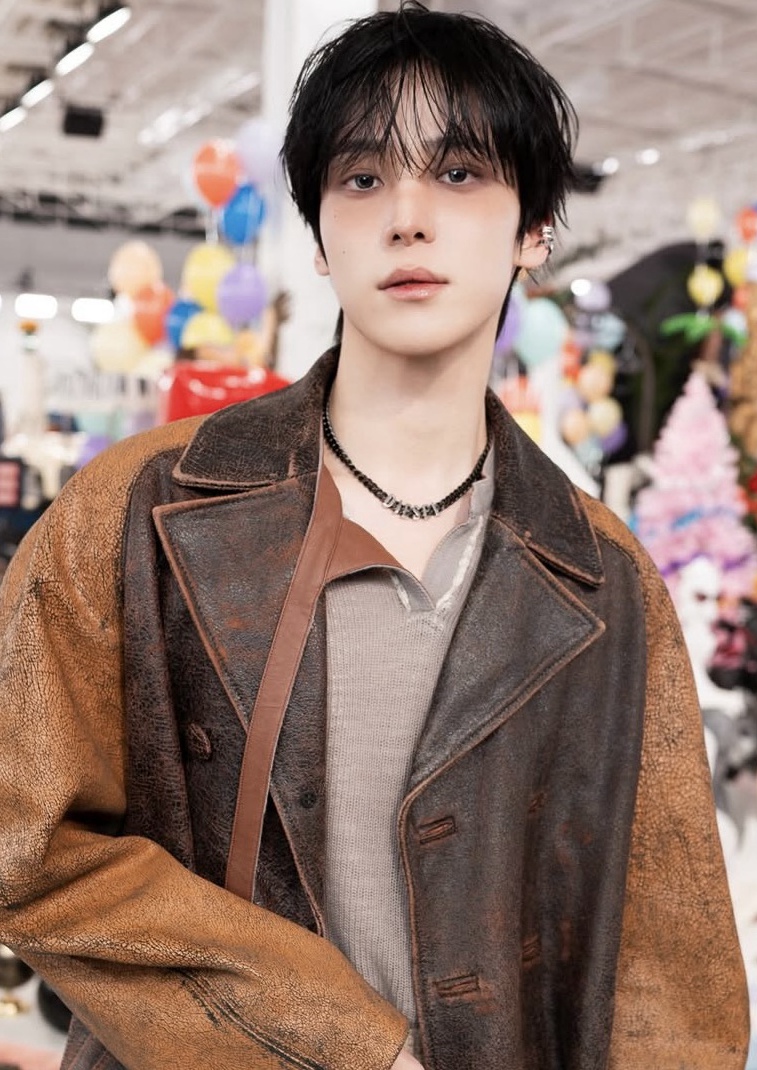 Behind-the-scenes cut of Yunho (ATEEZ)