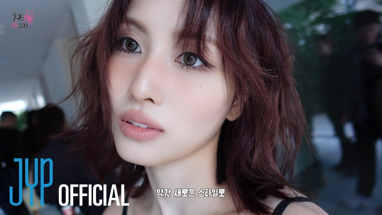 TWICE의 비하인드 컷